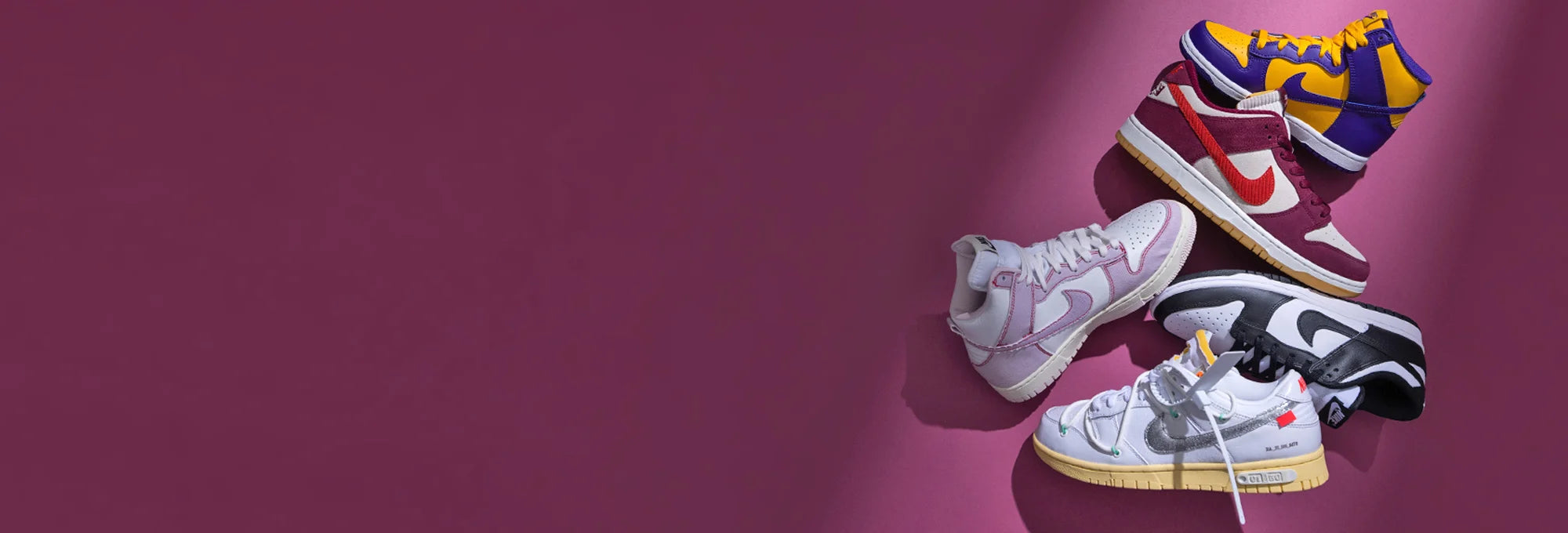 Plumas nike discount beige