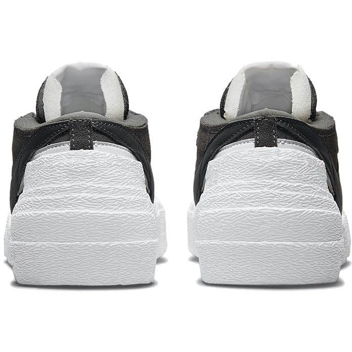 Blazer Low Sacai " Iron Grey " - Plumas Kicks