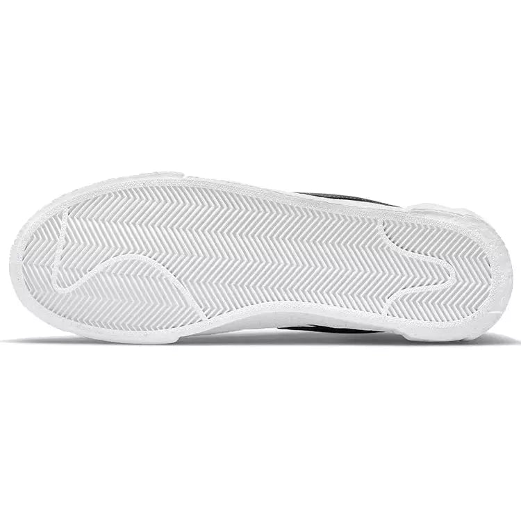 Blazer Low Sacai " Iron Grey " - Plumas Kicks