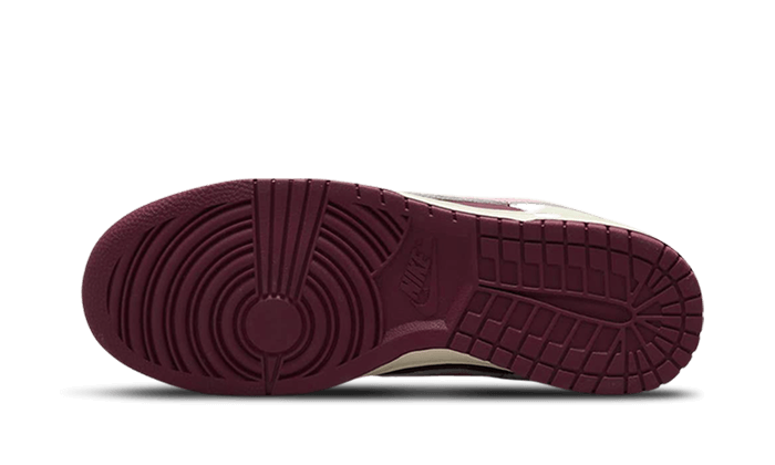 Dunk Low Retro PRM Valentine's Day