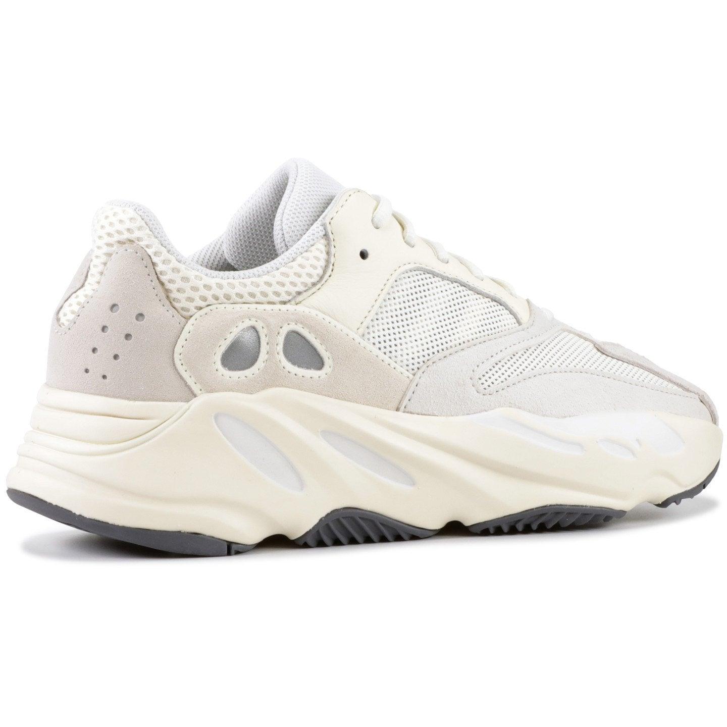 YEEZY BOOST 700 "ANALOG" (4005487181896)