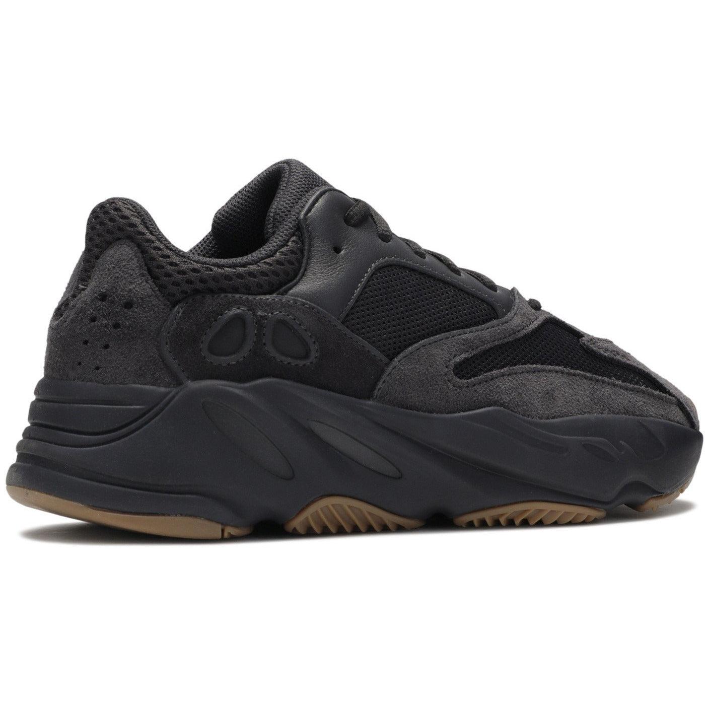 YEEZY BOOST 700 "UTILITY BLACK GUM BOTTOM" (4005485084744)