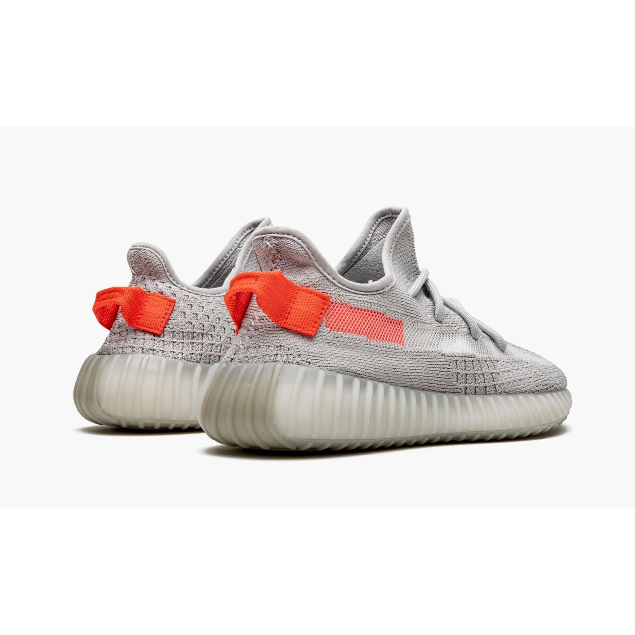 YEEZY BOOST 350 V2 "Tail Light" - Plumas Kicks