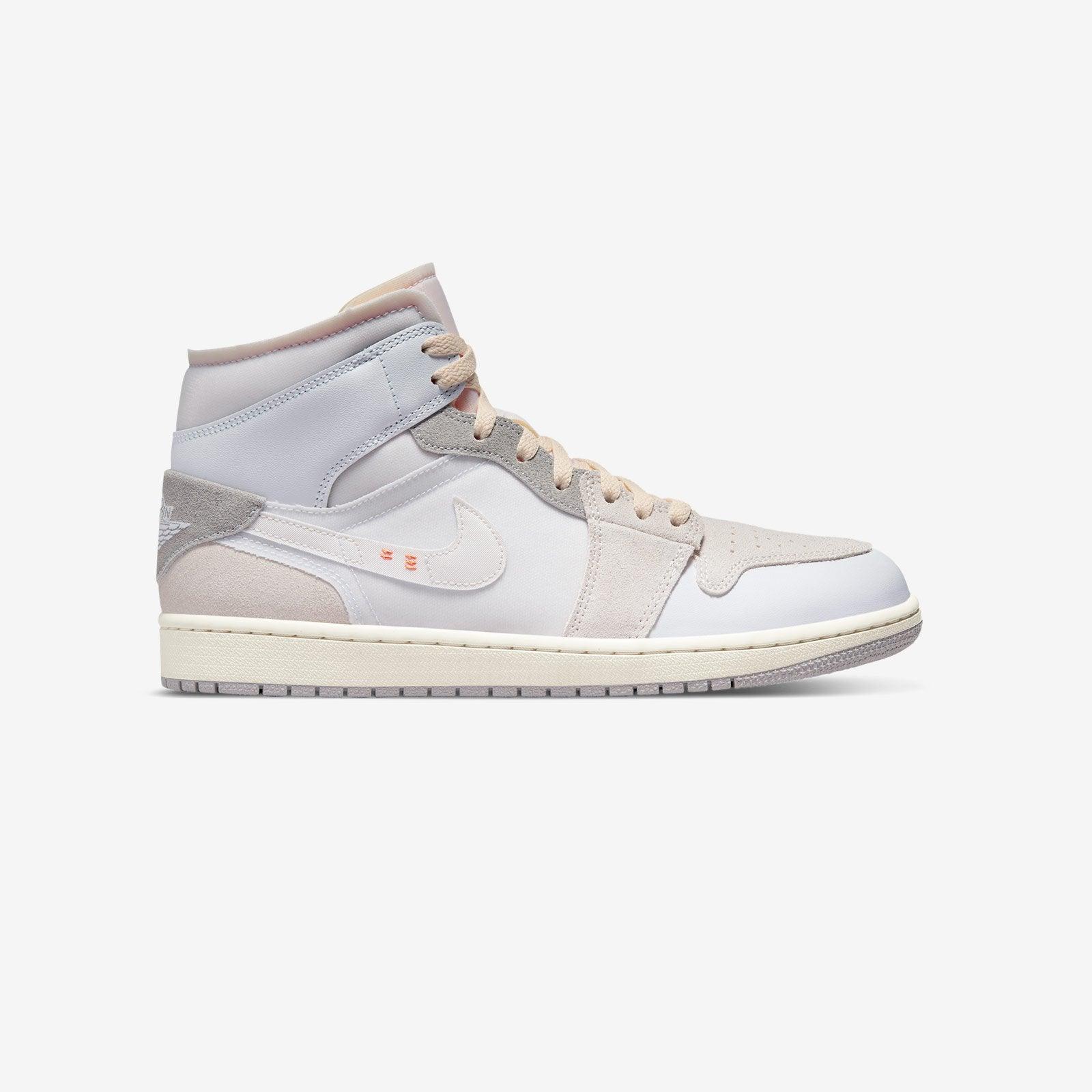 Air Jordan 1 Mid SE Craft Inside Out White Grey