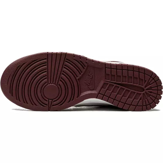 Dunk Low Bordeaux