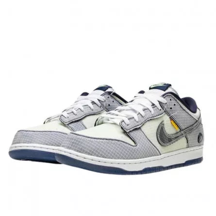 Dunk Low Union Passport Pack Pistachio