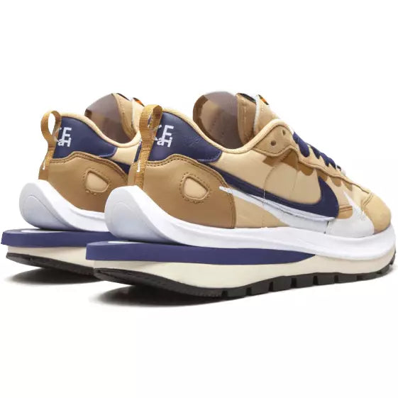 Nike Vaporwaffle Sacai " Tan Navy " - Plumas Kicks
