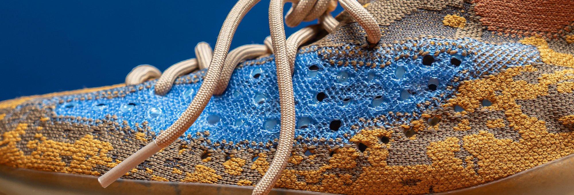 YEEZY BOOST 380 - Plumas Kicks