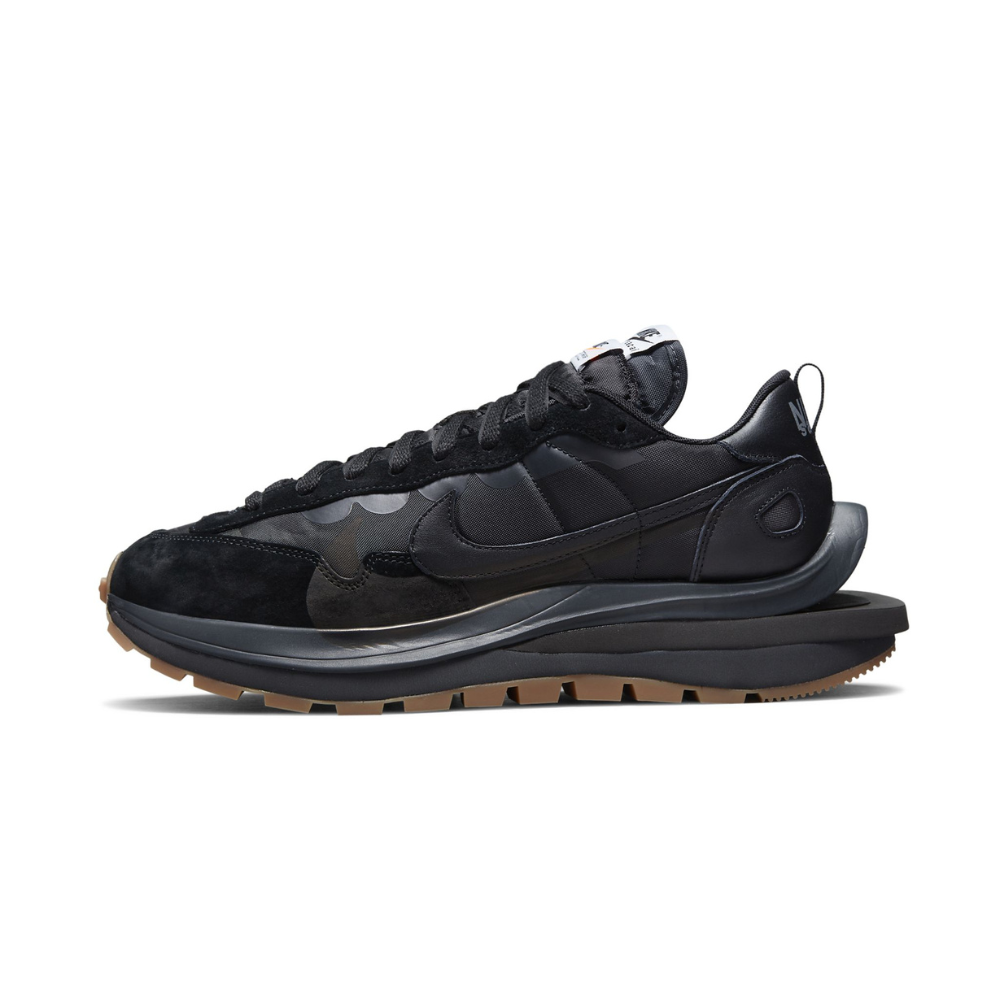 Nike Vaporwaffle Sacai  Black And Gum