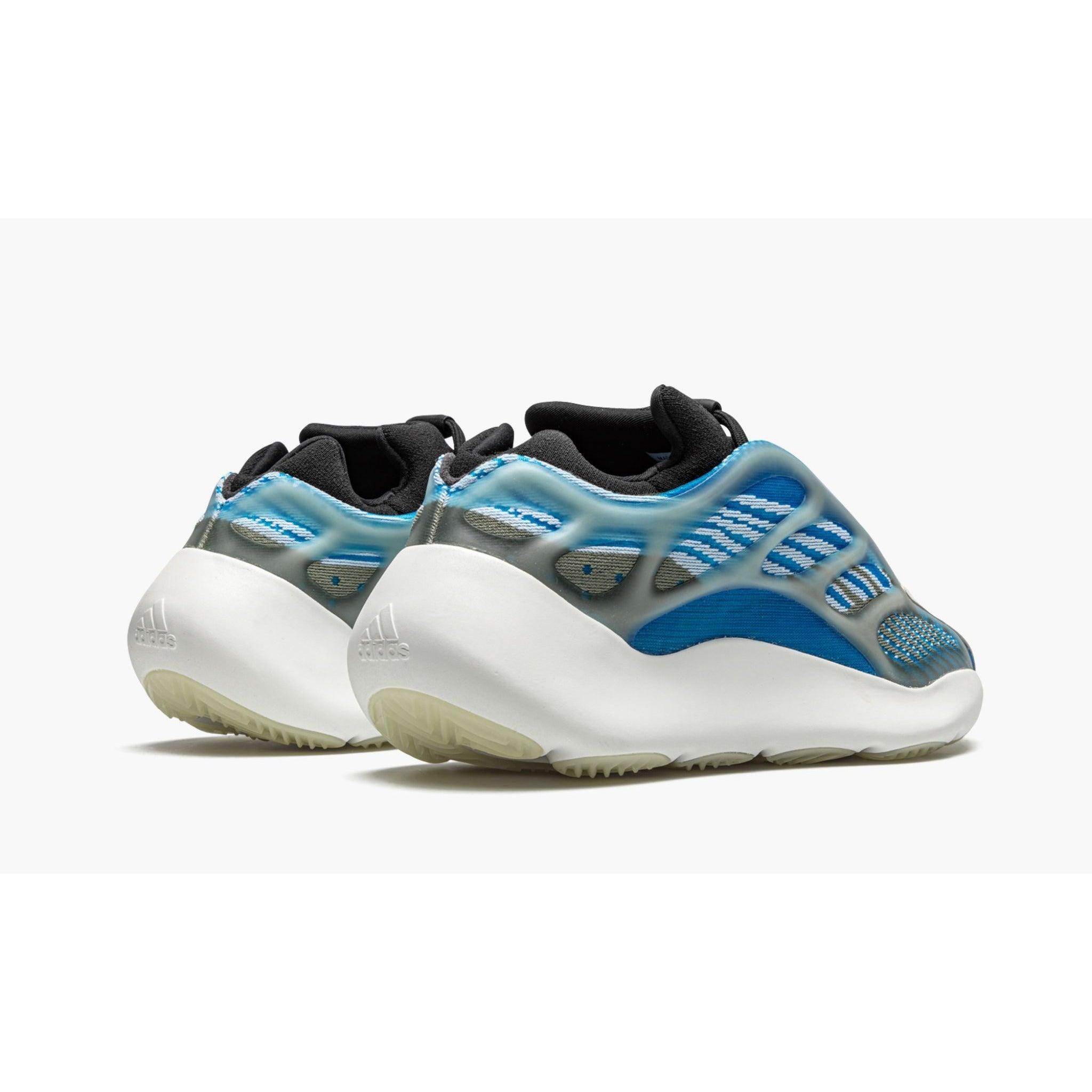 YEEZY 700 V3 "Arzareth" - Plumas Kicks
