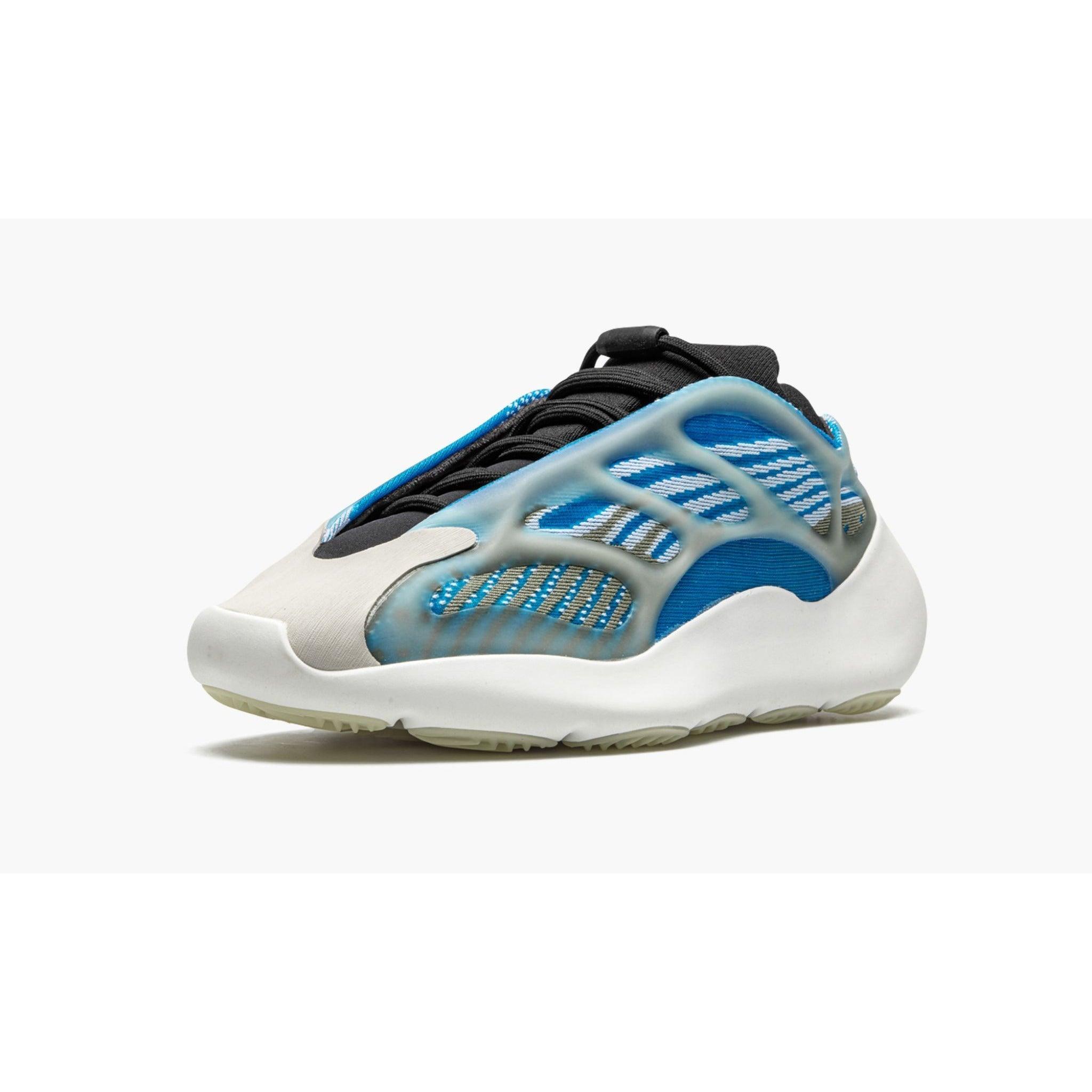 YEEZY 700 V3 "Arzareth" - Plumas Kicks