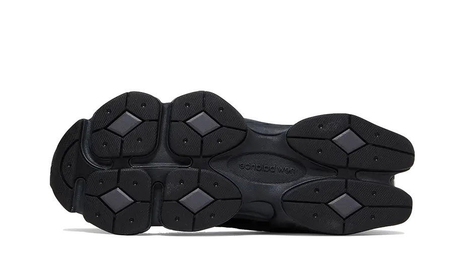 New Balance 9060 Triple Black