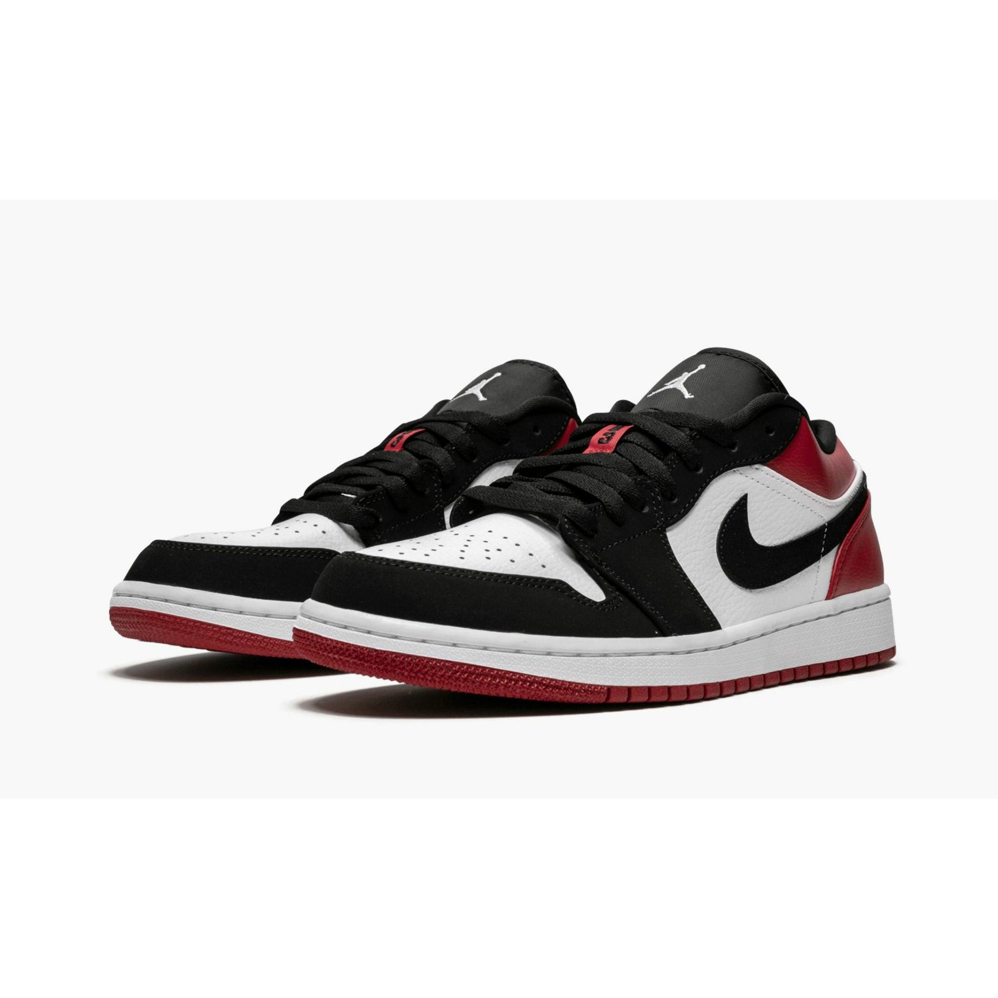 AIR JORDAN 1 LOW "Black Toe" - Plumas Kicks