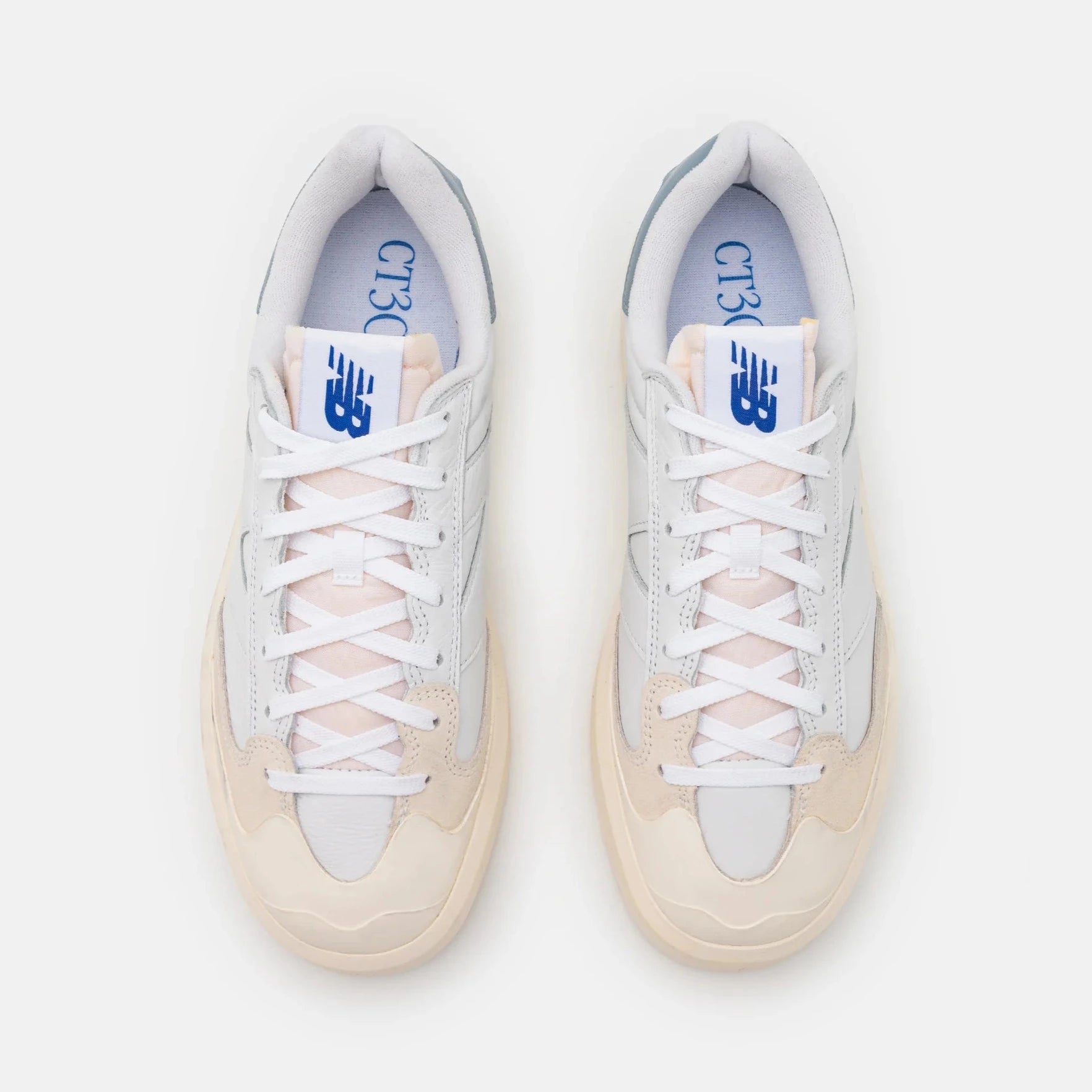New Balance CT302 - Plumas Kicks