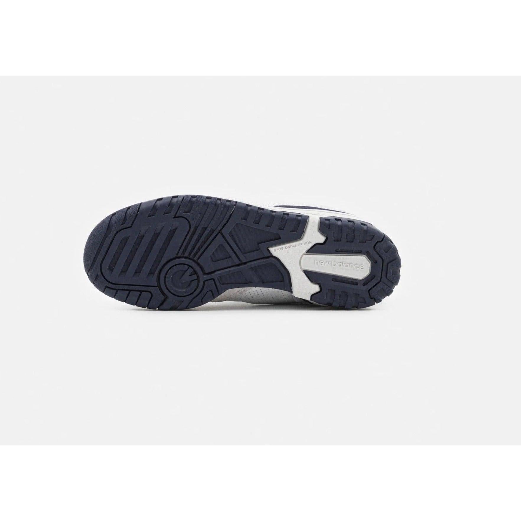 New Balance 550 Navy Blue - Plumas Kicks