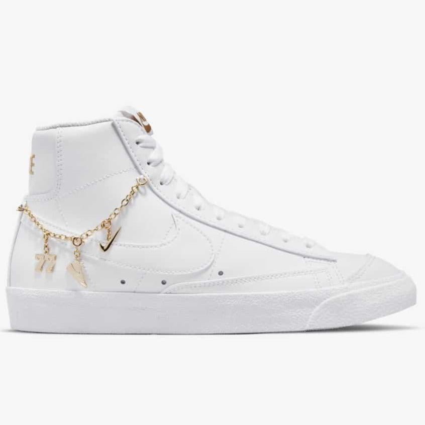 Nike Blazer Mid LX Lucky Charms White - Plumas Kicks