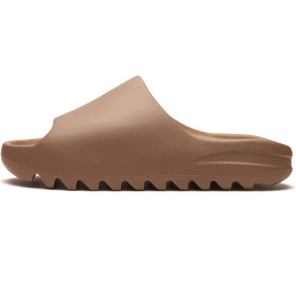 Yeezy Slide "Core" - Plumas Kicks