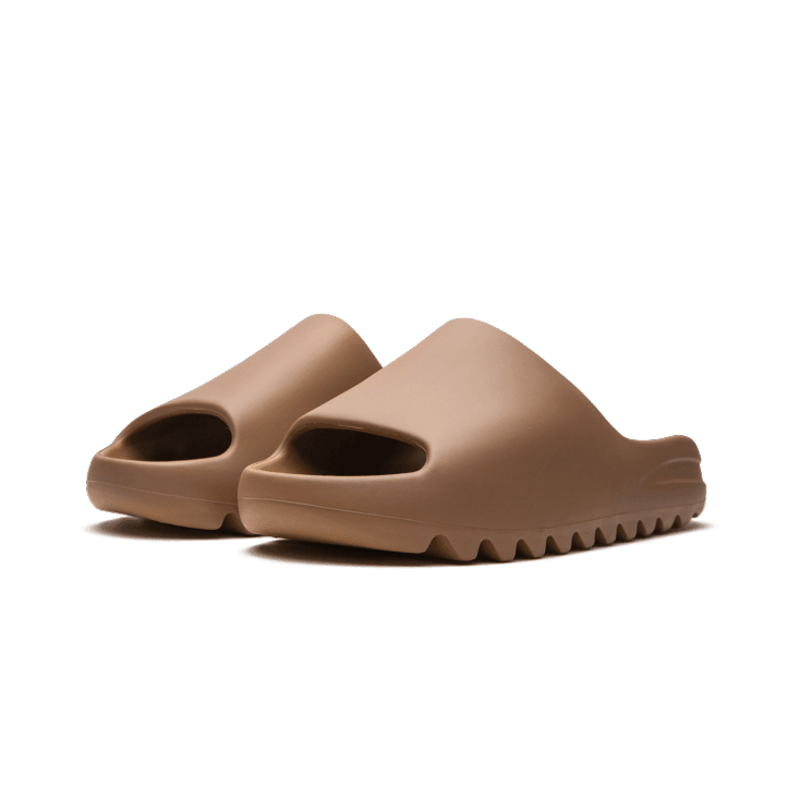 Yeezy Slide "Core" - Plumas Kicks