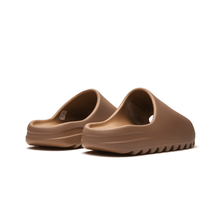 Yeezy Slide "Core" - Plumas Kicks