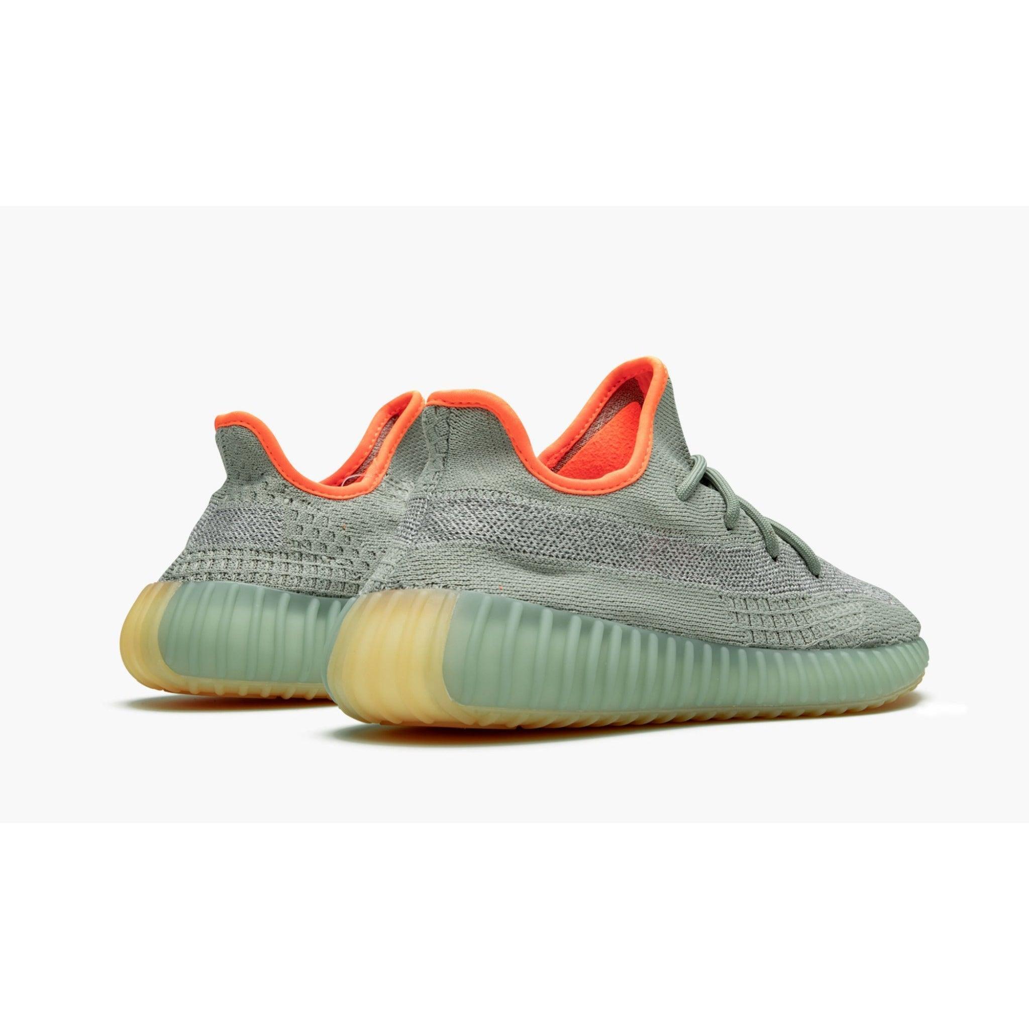 YEEZY BOOST 350 V2 "Desert Sage" - Plumas Kicks
