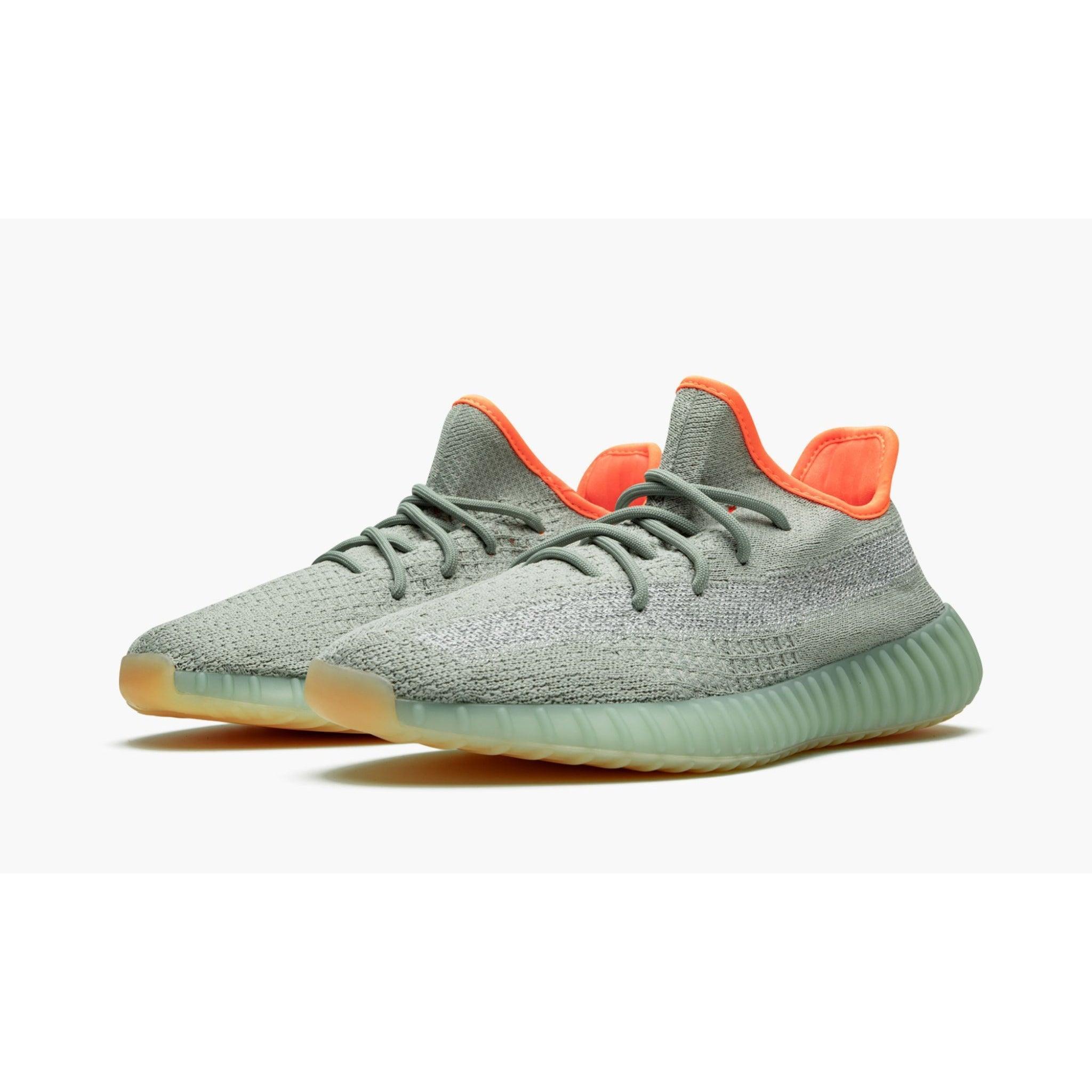 YEEZY BOOST 350 V2 "Desert Sage" - Plumas Kicks