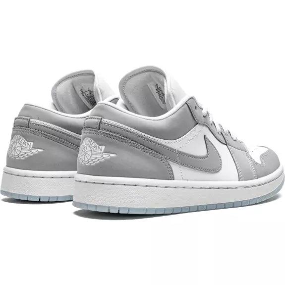 Air Jordan 1 Low Wolf Grey - Plumas Kicks