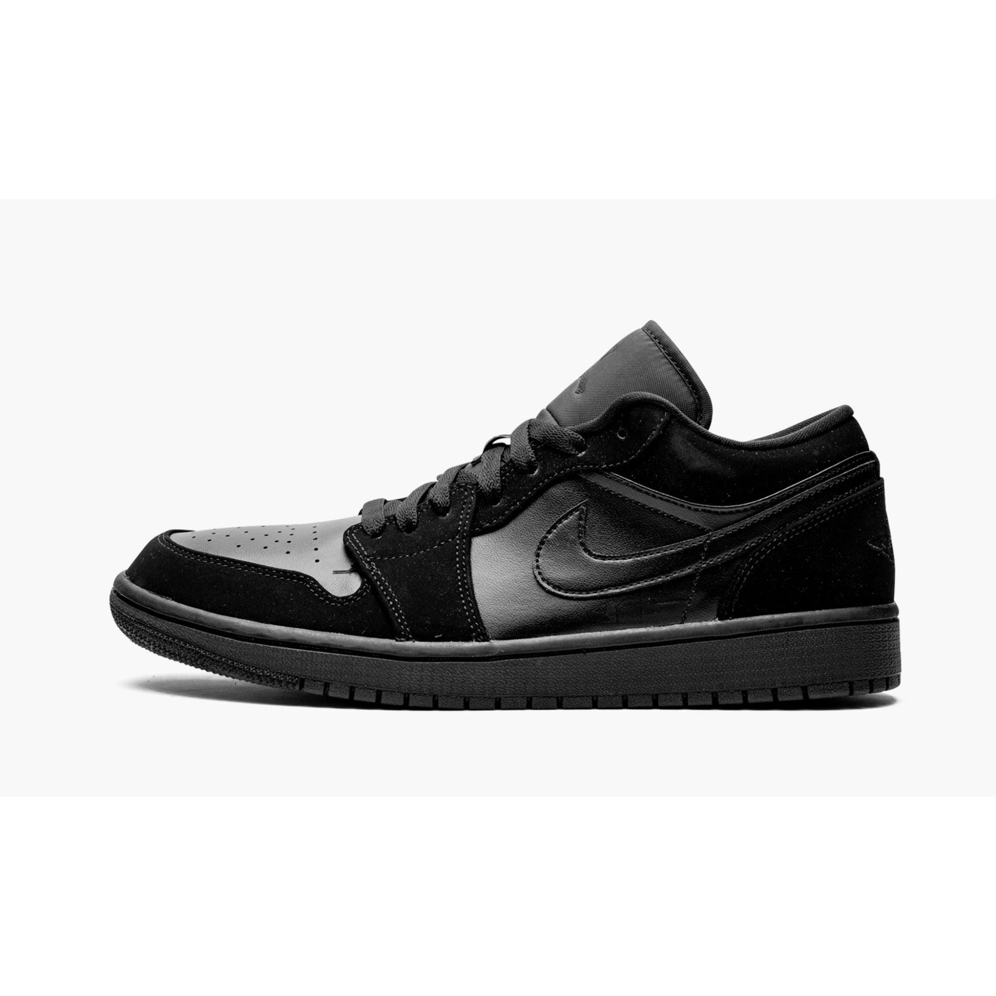 AIR JORDAN 1 LOW "Triple Black" - Plumas Kicks