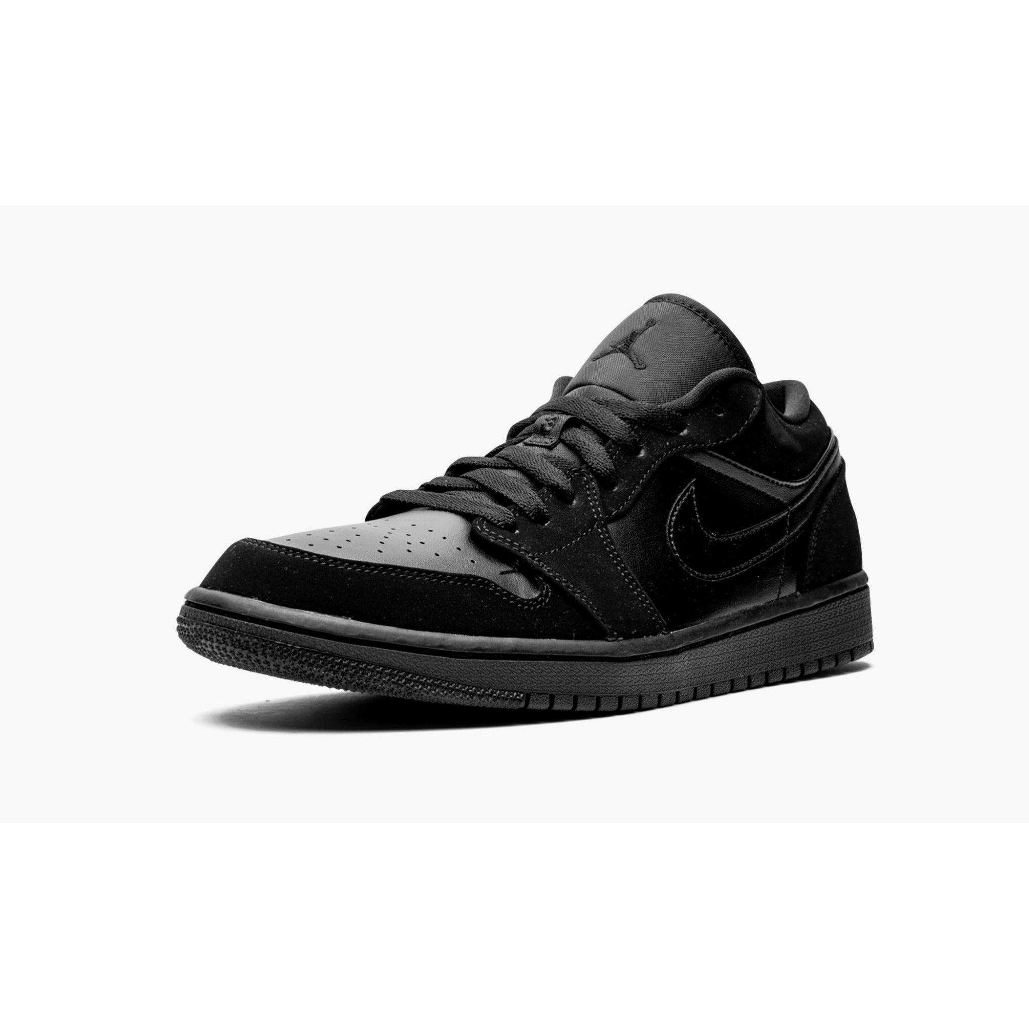 AIR JORDAN 1 LOW "Triple Black" - Plumas Kicks