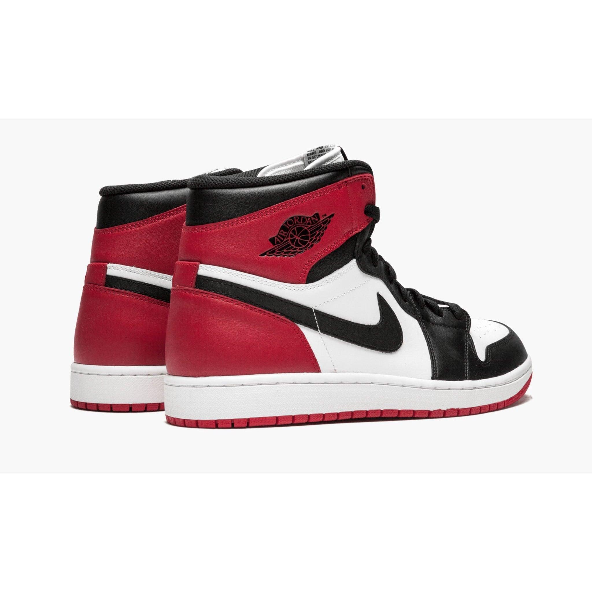 Air Jordan 1 Retro High Satin Black Toe