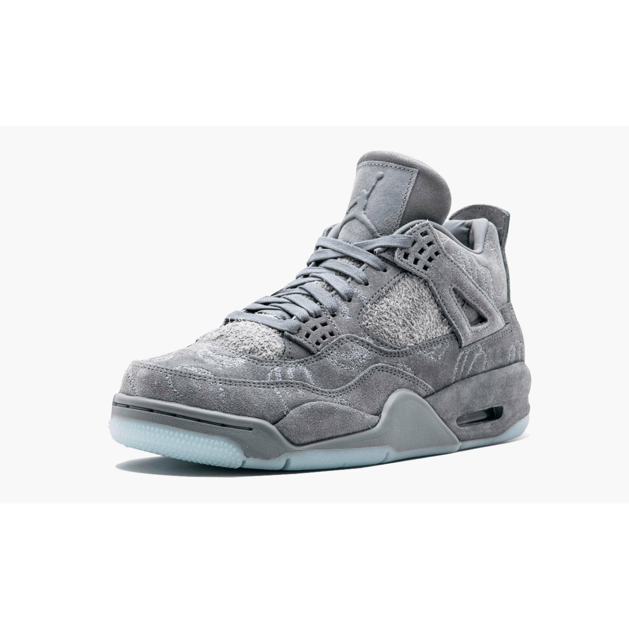 AIR JORDAN 4 RETRO KAWS "KAWS" - Plumas Kicks