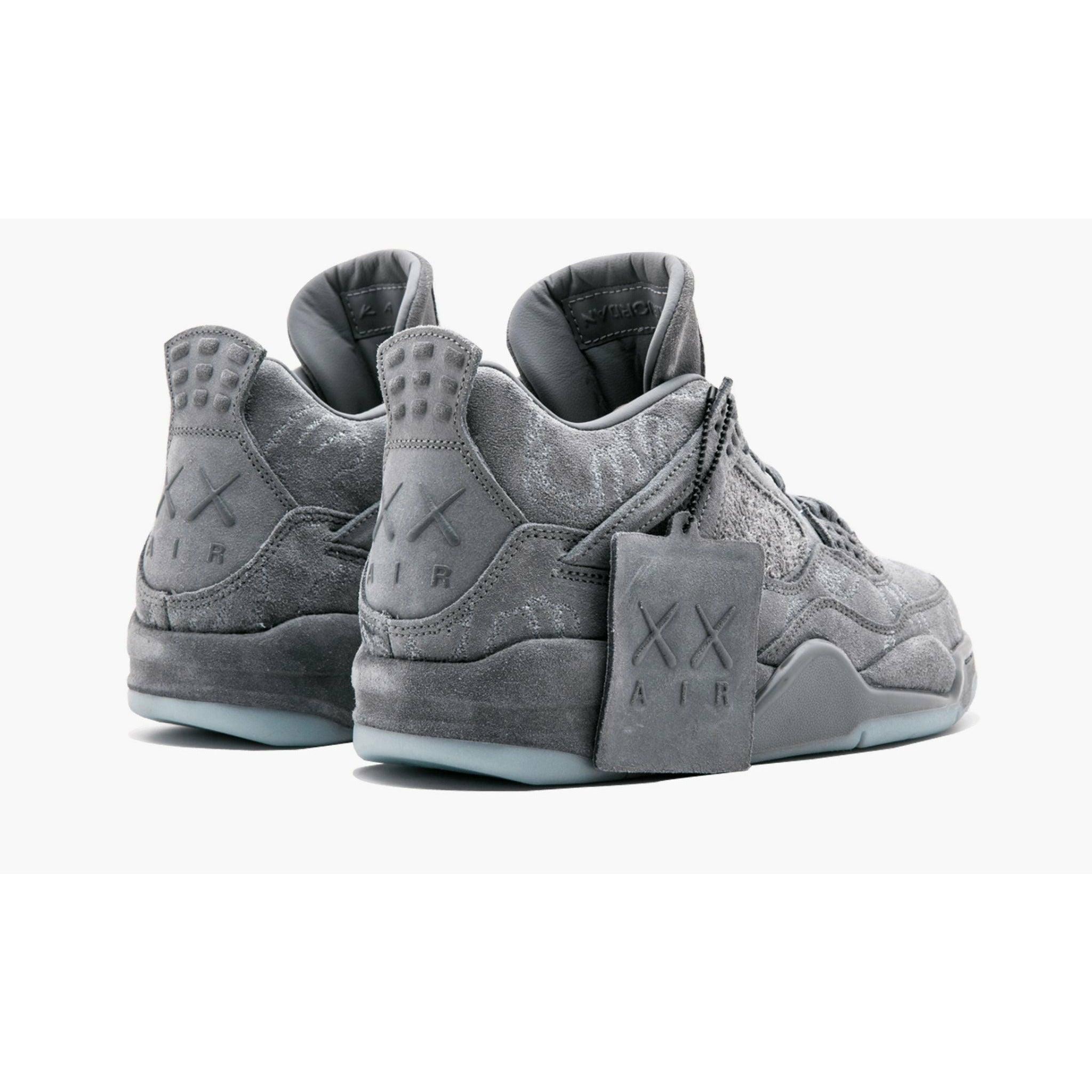 AIR JORDAN 4 RETRO KAWS "KAWS" - Plumas Kicks