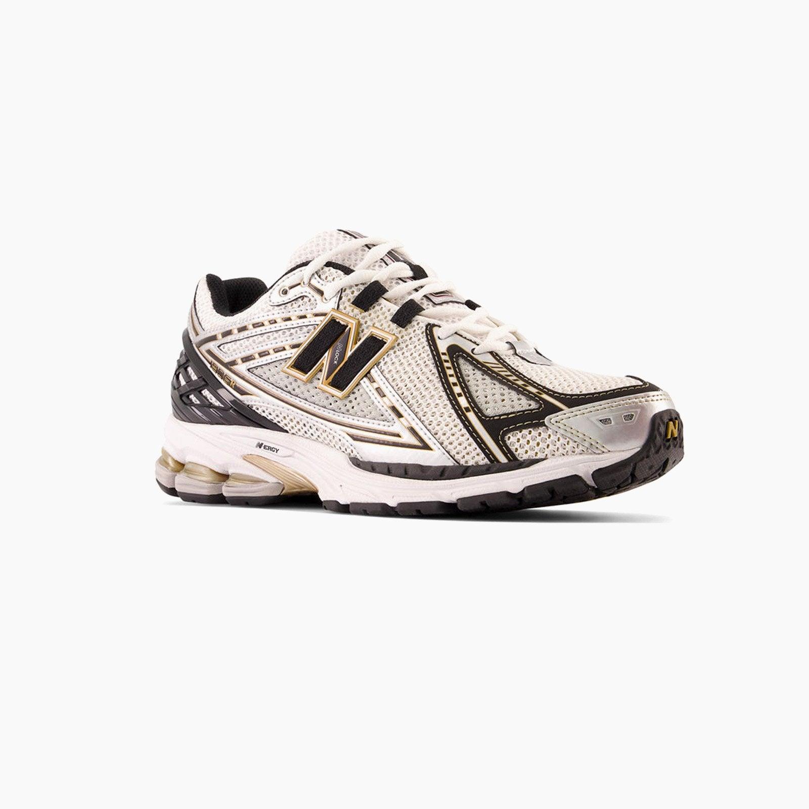 New Balance 1906R " Metallic Silver Gold " - Plumas Kicks