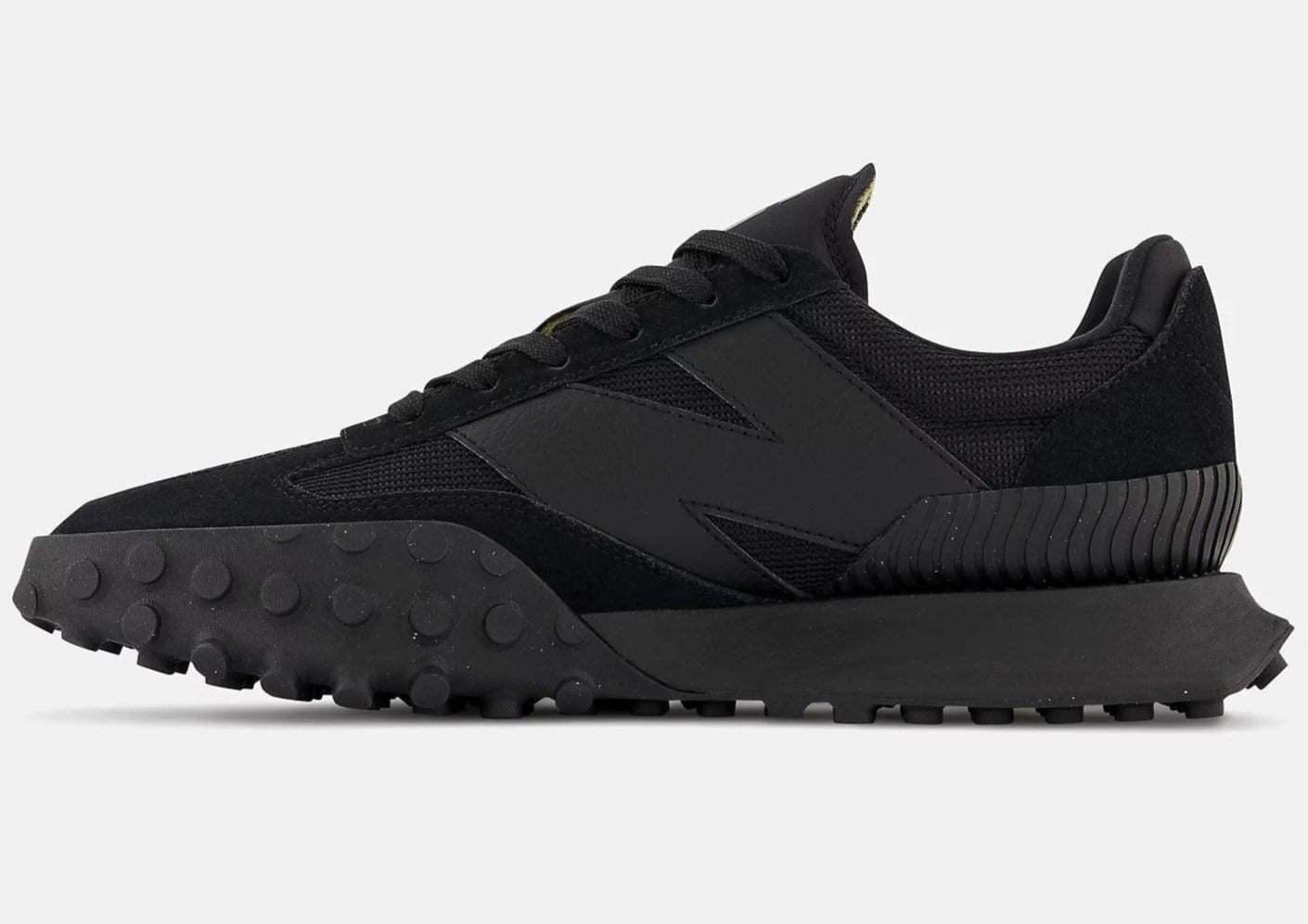 New Balance Casablanca XC-72 Triple Black - Plumas Kicks