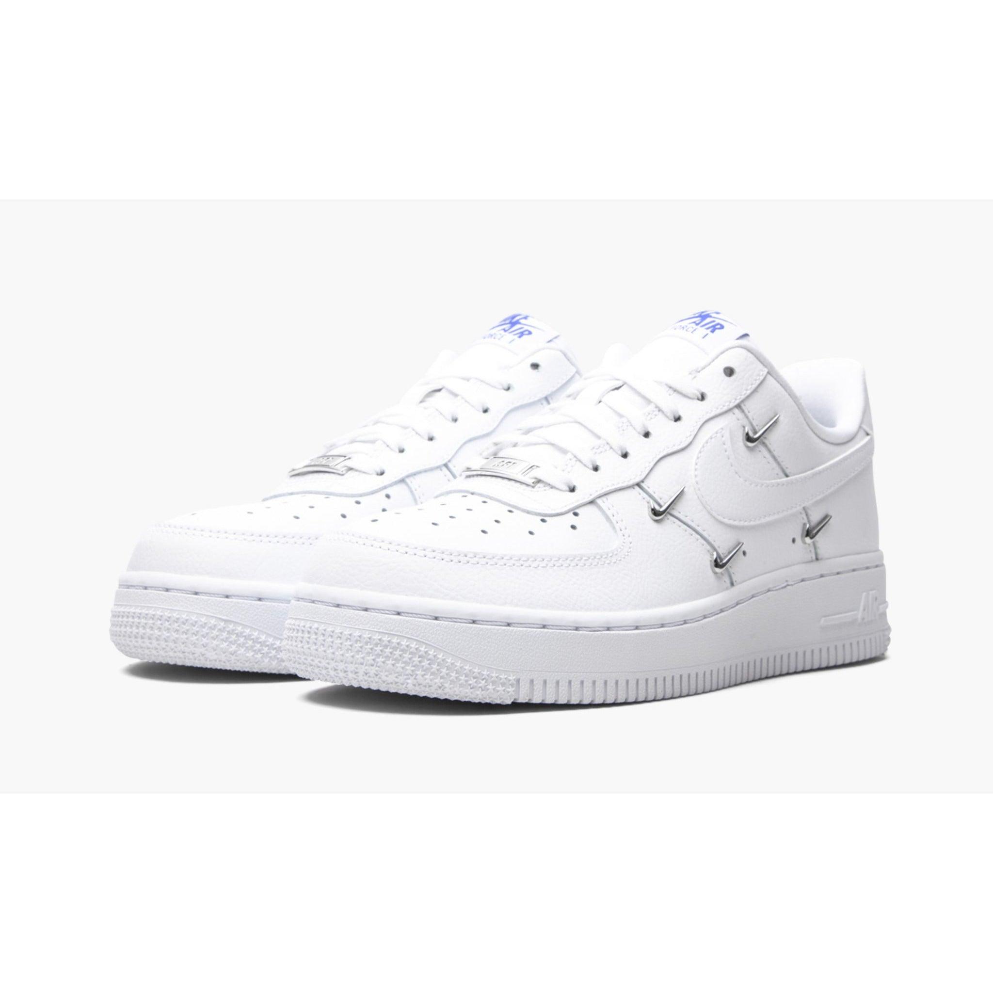 AIR FORCE 1 '07 LX "Sisterhood" - Plumas Kicks