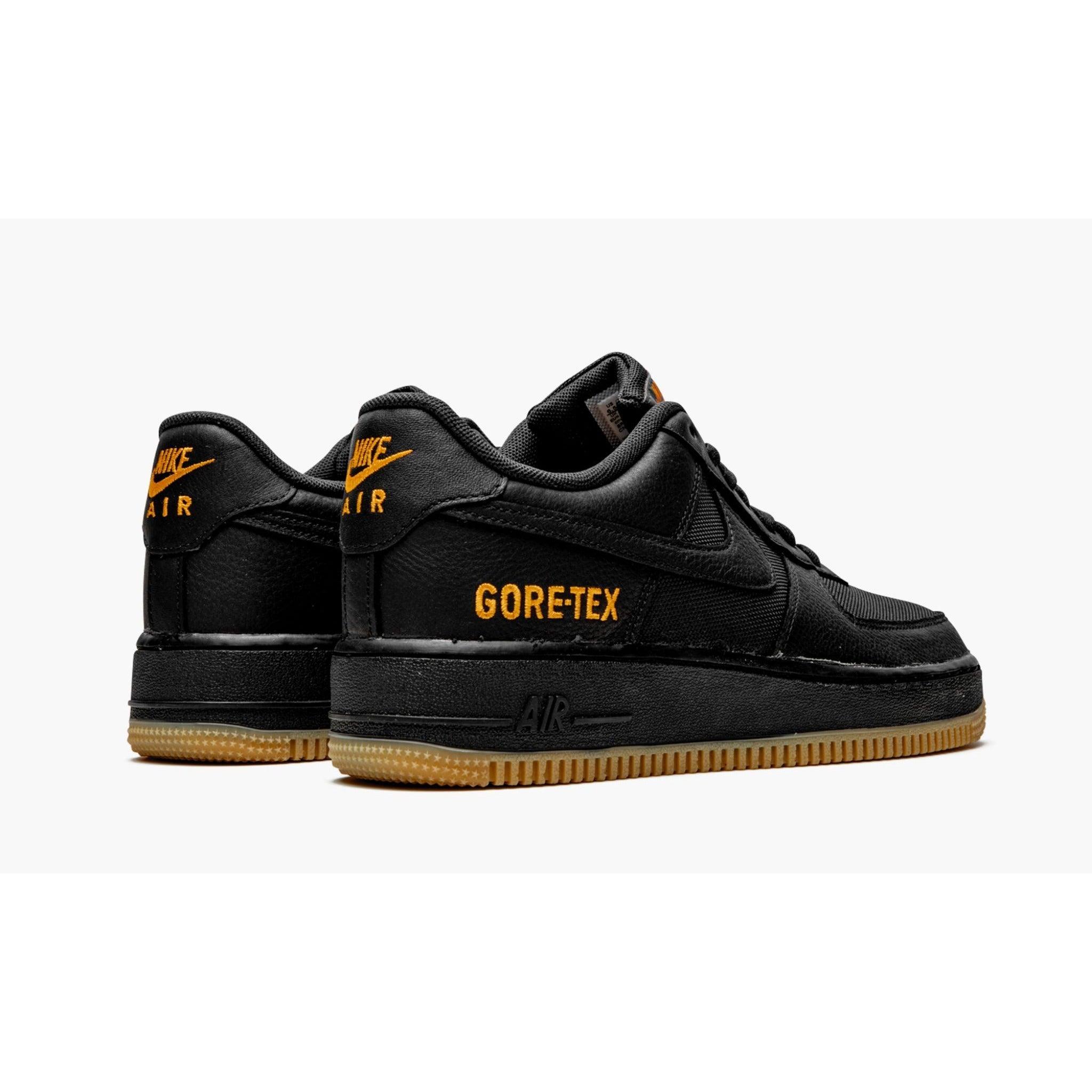 AIR FORCE 1 GTX "GORE-TEX - BLACK" - Plumas Kicks